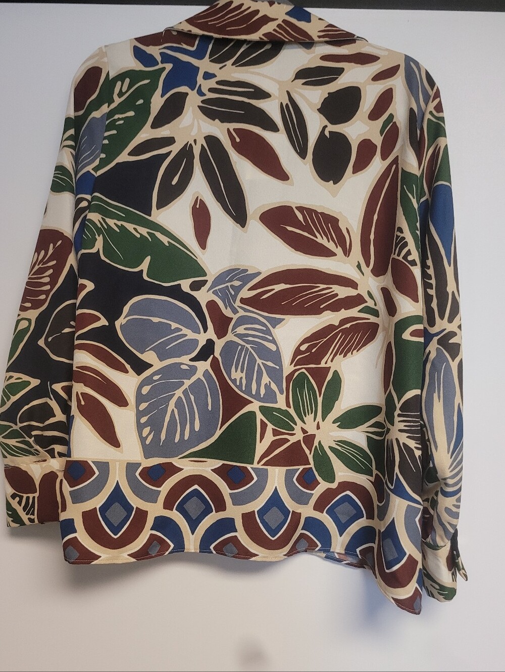 NWT Zara Abstract Tropical Print Relaxed Fit Long Sleeve Blouse Large - Picture 7 of 8